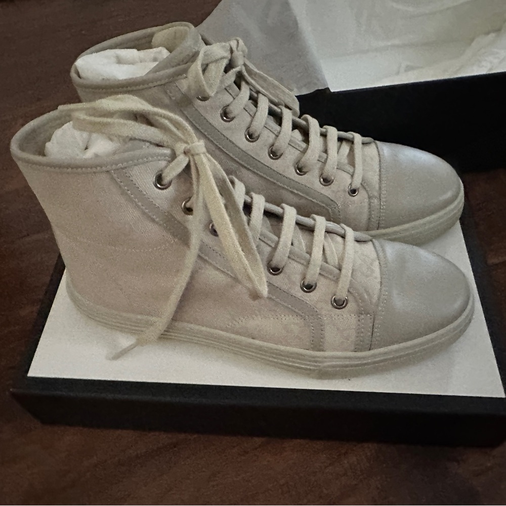 Gucci Women's Cream High-Top Sneakers